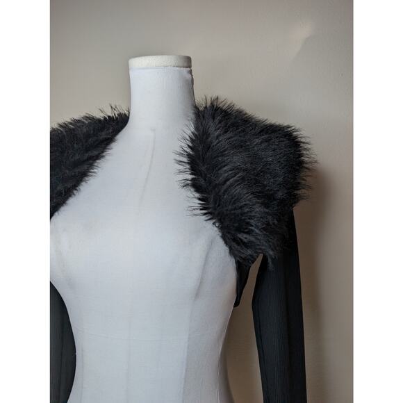 Faux Fur Shawl Jacket - Picture 3 of 6